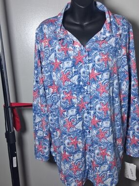 LuLaRoe Blue and Red Starfish Button-Front Blouse